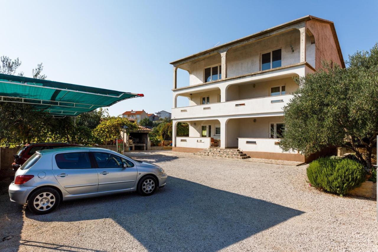 Apartments With A Parking Space Kornic, Krk - 5306 Exteriör bild